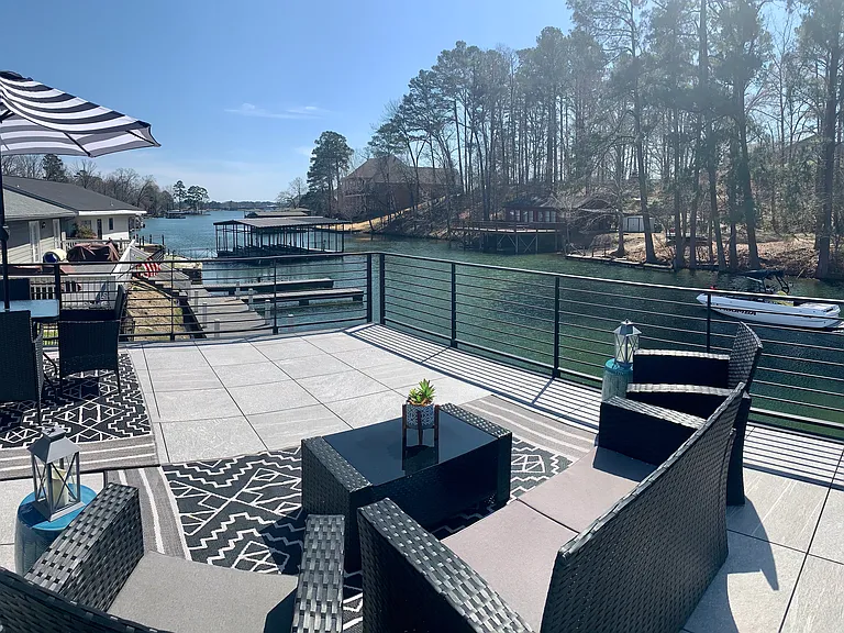 Large covered patio overlooking Lake Hamilton