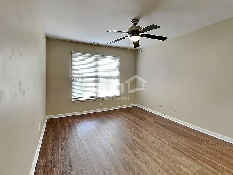 4220 Millside Walk SE — Photo 16
