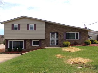 238 Hideaway Acres Rd, New Cumberland, WV 26047