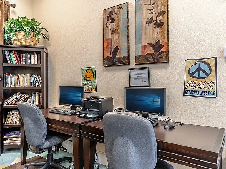 Marbella Pointe and Marbella Cove — Photo 11