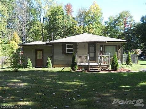 2nd image of 1581 Berrien Ave