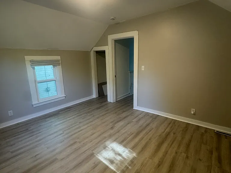 1302 Ogden Ave — Photo 30