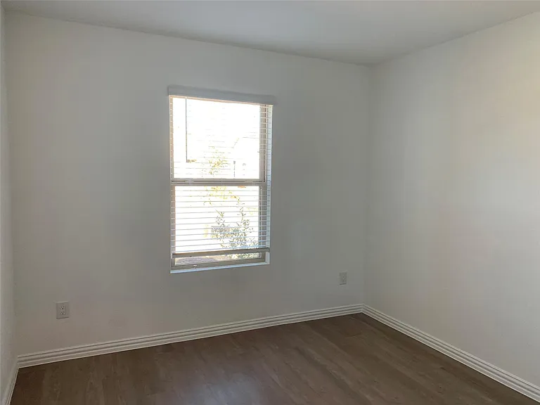 18118 Rockvine Dr — Photo 16