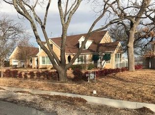 208 Poplar St, Nocona, TX 76255