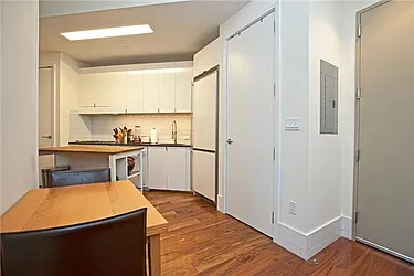 Sold by Space Marketing Shop