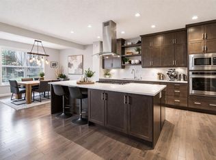 5 W Riviera Pl, Cochrane, AB T4C0V4