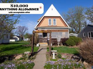307 S 1st St, Beresford, SD 57004