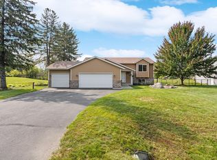 16670 Whitewood Ave, Prior Lake, MN 55372