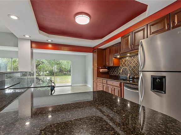 3rd image of 1422 Braman Ave
