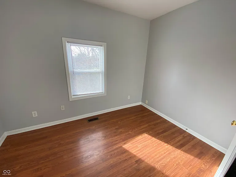 3854 1/2 S Sherman Dr — Photo 14
