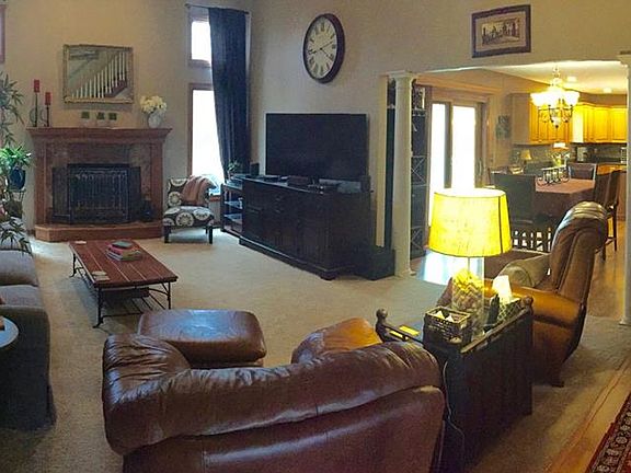 3rd image of 6716 Willow Lake Dr