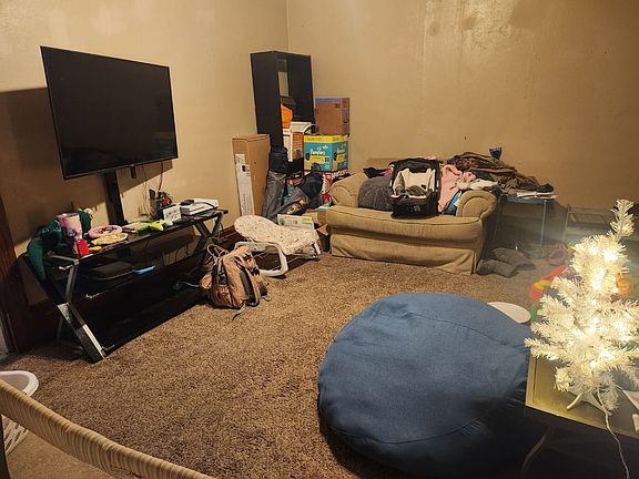 5th image of 2416 Olive St #11028875