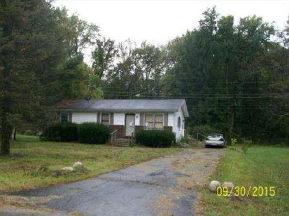 131 Debra Kay Ave, Campbellsville, KY 42718