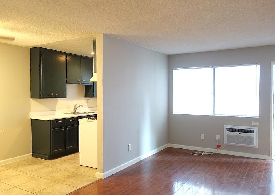 1st image of 415 N Avenue 50 APT 3