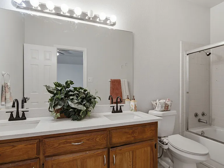6317 Rockhaven Dr — Photo 15