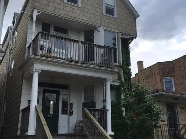 1911 W Eddy St, Chicago, IL