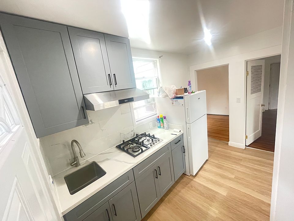 1st image of 517-519 Paris St #2