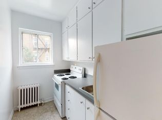425 Elgin, Ottawa, ON K2P 1N5
