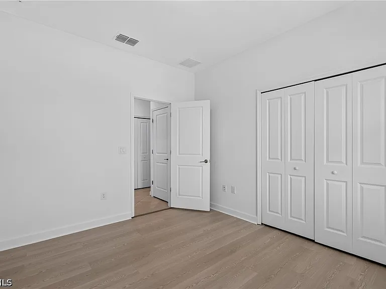 9156 Leatherwood Loop — Photo 18