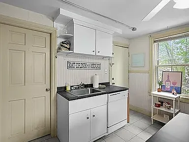 281 Williams St #2 — Photo 30