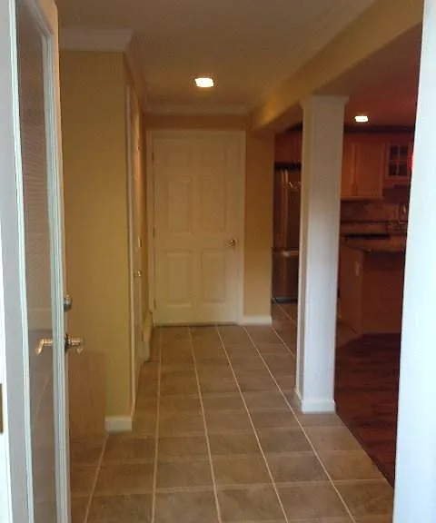 7 Village Woods Rd — Photo 3