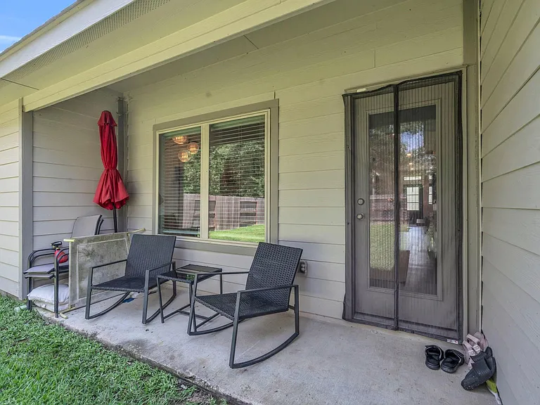1413 Cantabria Ct — Photo 19