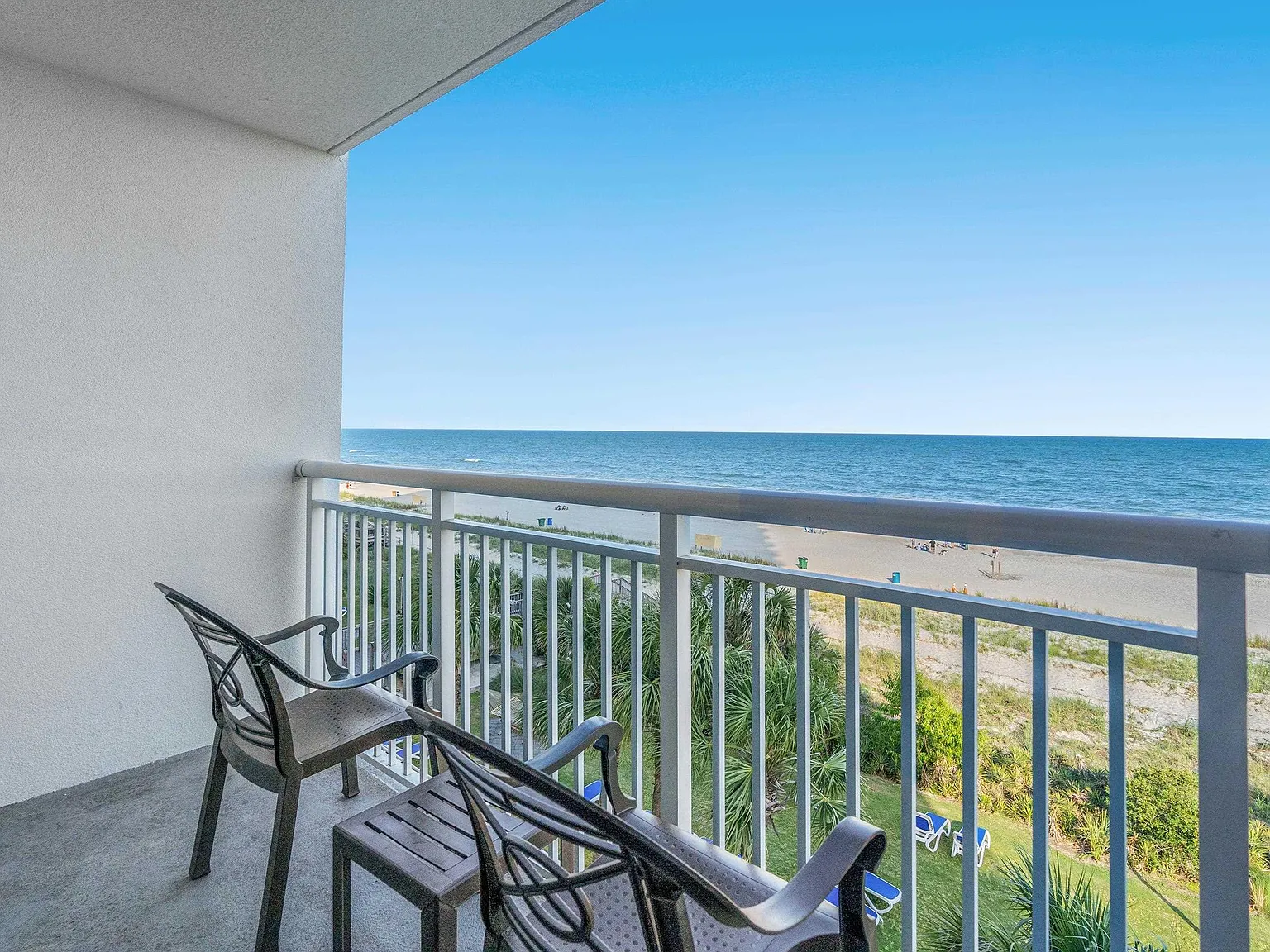 1 bed, 554 sqft, $1,356 — Photo 2
