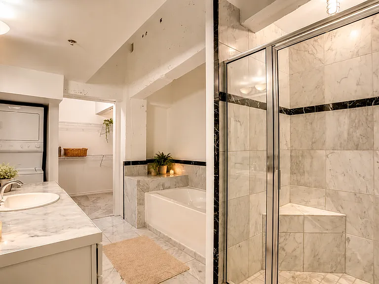917 Main St #1004 — Photo 7