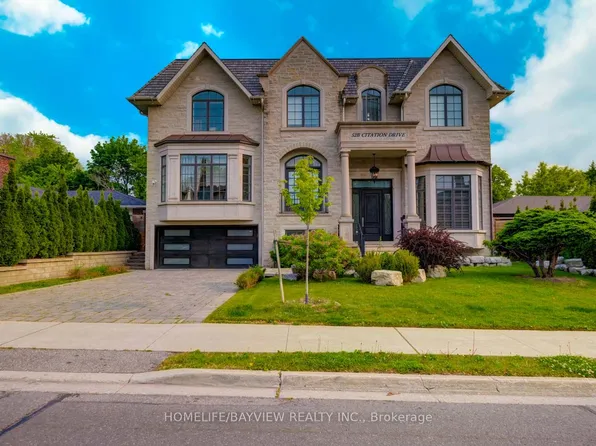 52B Citation Dr, Toronto, ON M2K 1S7