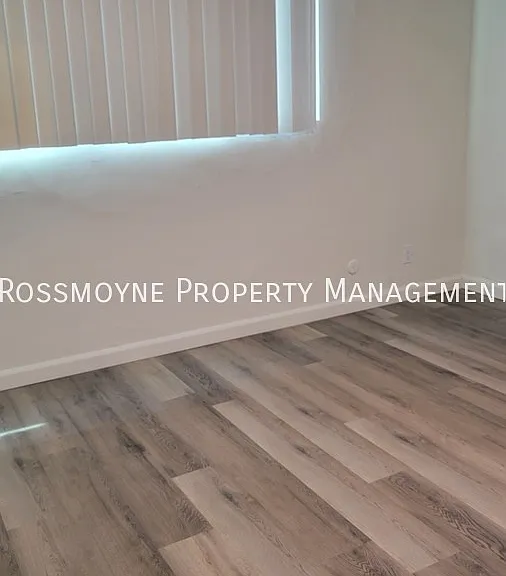 405 E Harvard St #D — Photo 4