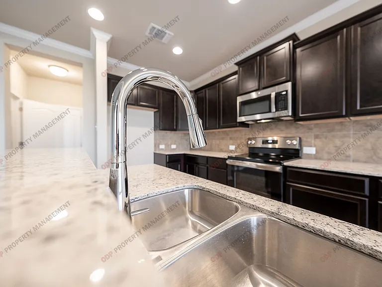 10206 Eaglefire Dr — Photo 7