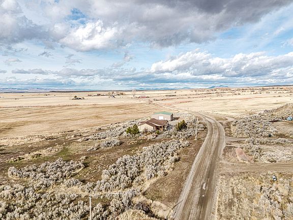 2nd image of 1171 Upper Starr Valley Rd