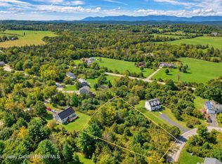 41 Haunted Cir, Athens, NY 12015