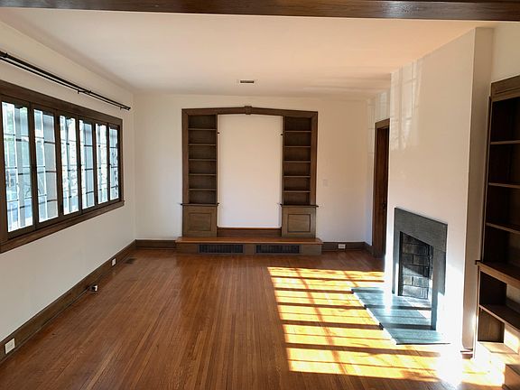 5th image of 219 S Princeton Cir #1