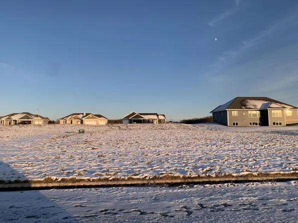 1515 WOODCREST STREET #Lt29, Howards Grove, WI 53083