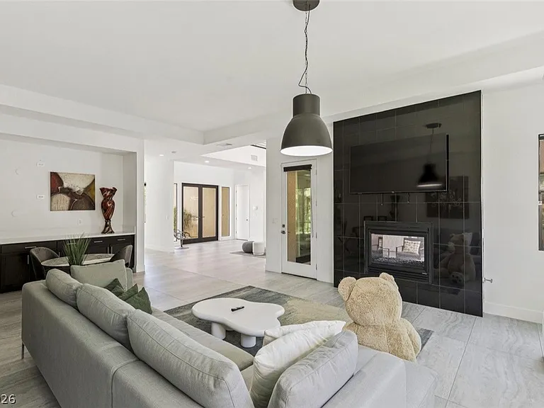 47 Pristine Glen St — Photo 20