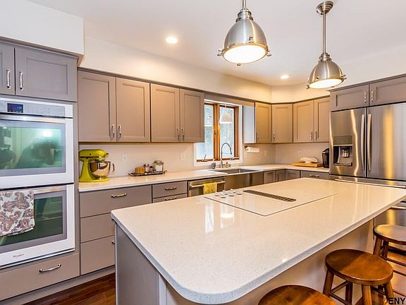 4th image of 5 Ryanwood Ct