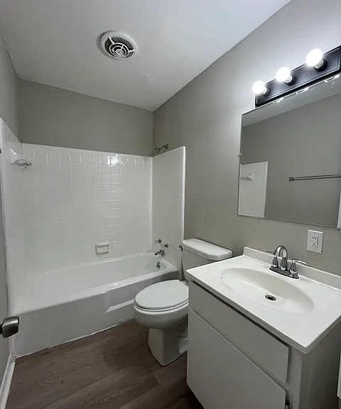 2290 Friar Rd — Photo 16
