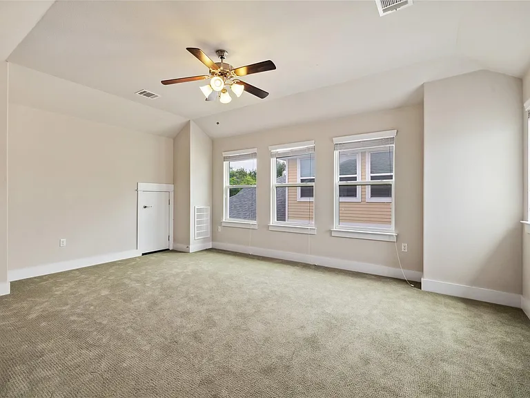 12908 Armaga Springs Rd — Photo 25