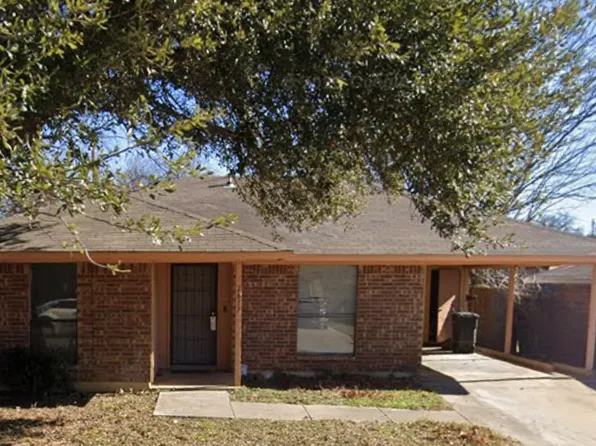 2817 Carten St, Fort Worth, TX 76112