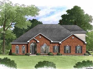 28 Wax Ln, Huntsville, AL 35824