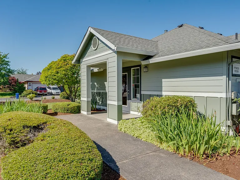 Big Meadow Apartments — Photo 9