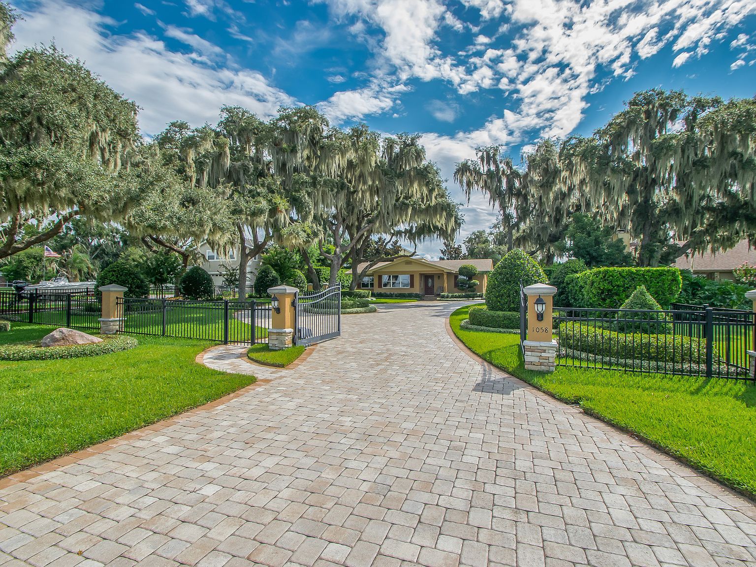 1058 Lake Ariana Blvd, Auburndale, FL 33823 Zillow