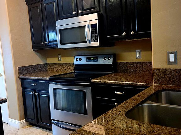 5th image of 2405 W St. Catherine Ave Avenue