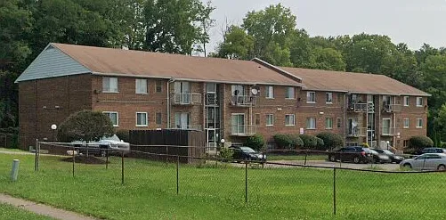 2 bed, 800 sqft, $1,200 — Photo 2