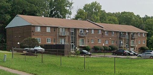 2nd image of 2431 Mustang Dr APT 14