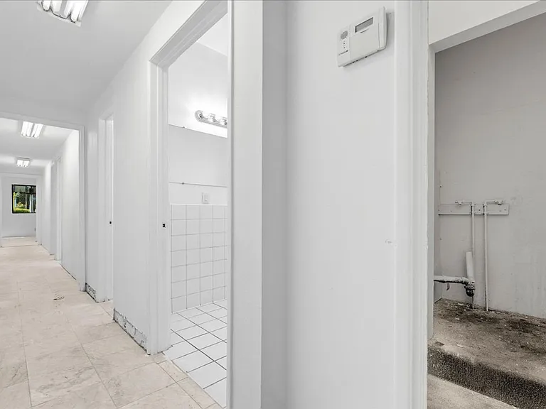 7969 Foothill Blvd — Photo 8