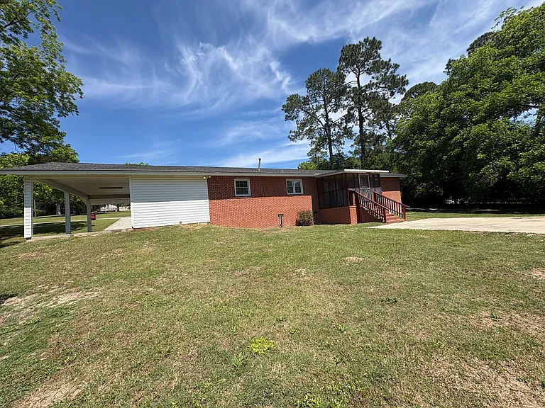 5620 Forest Ave — Photo 22