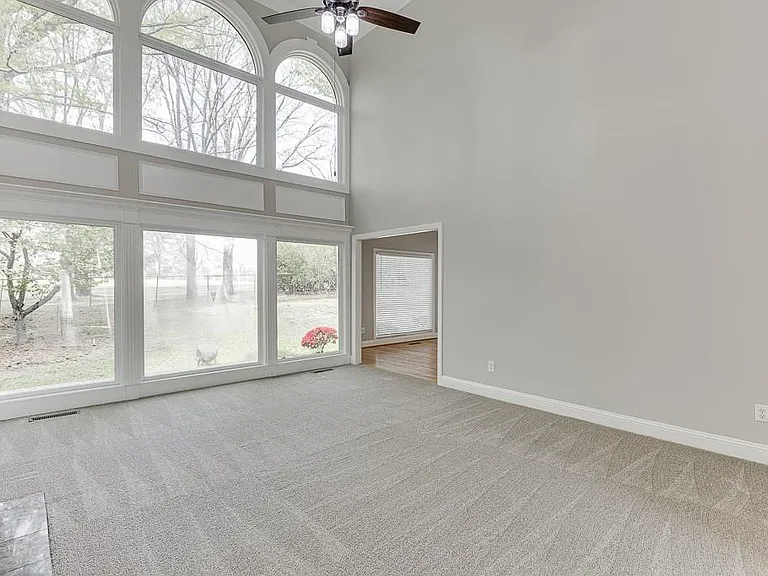 9345 Riverclub Pkwy — Photo 14