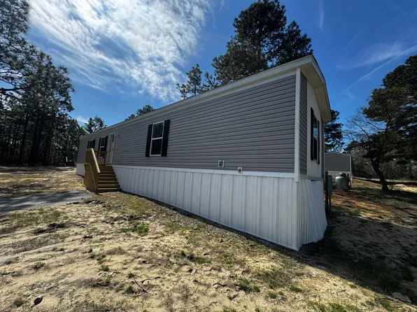 88 S Peggy St Space 88, Spring Lake, NC 28390